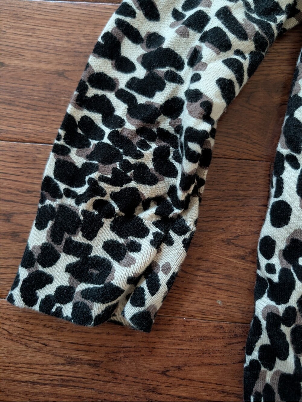 1901 Leopard Animal Print Button Up Cardigan Sweater Lightweight Size XL - Picture 3 of 8